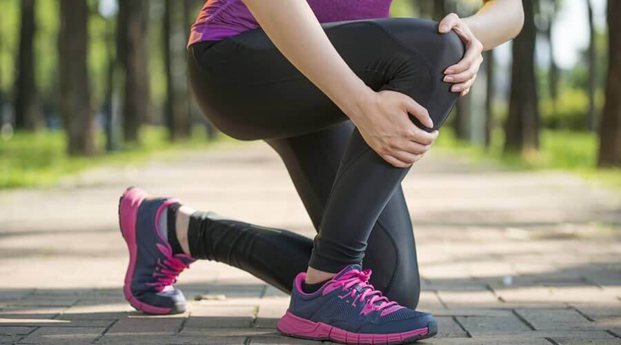 Common causes of knee swelling and home treatment